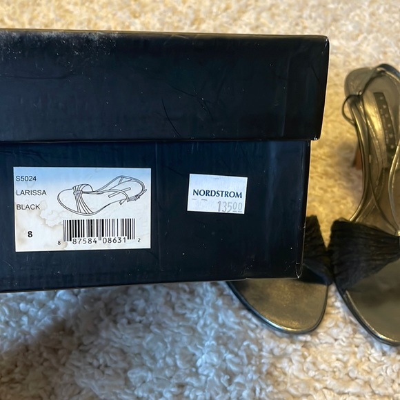 Laundry by Shelli Segal black heel size 8M - Picture 10 of 11